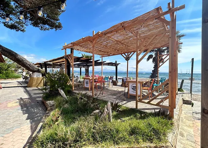 Playa Pachamama 营地